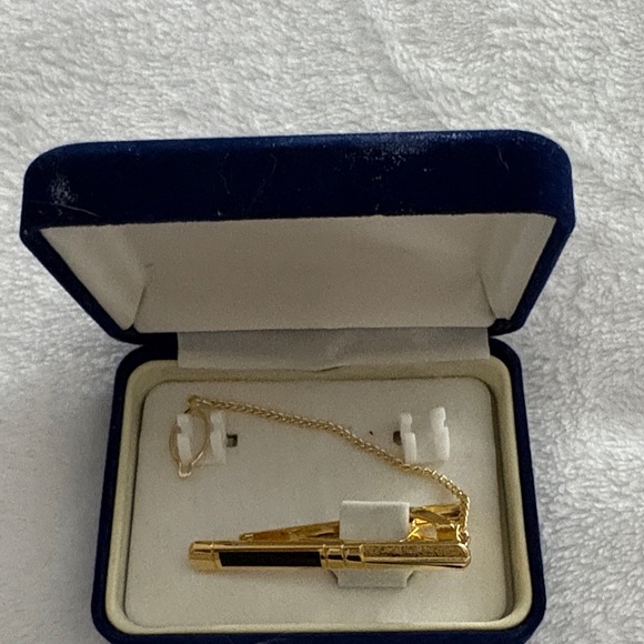 Gold Tie Clip with Chain - Picture 1 of 3